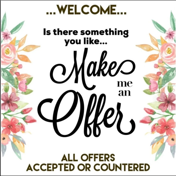 WELCOME TO MY CLOSET☺️ - Picture 5 of 11